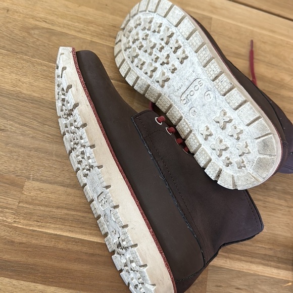 CROCS ⭐️  boots main image 6